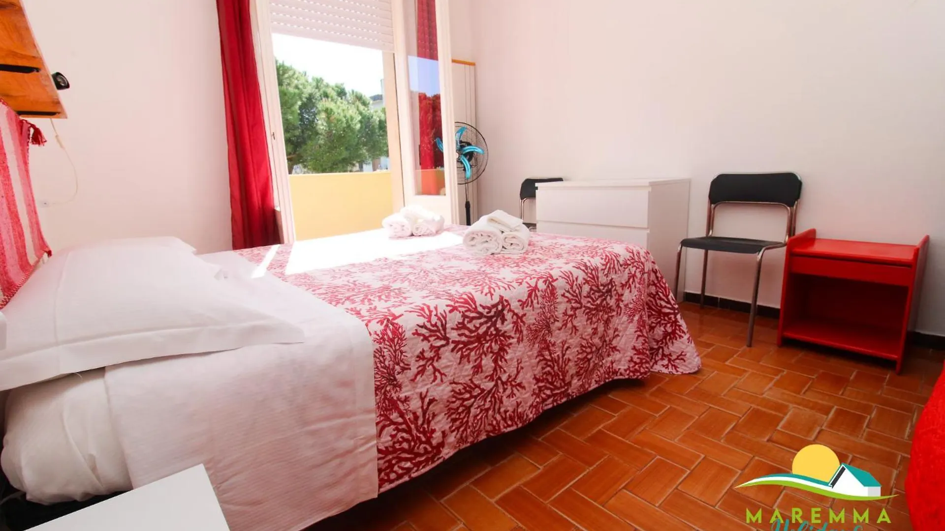 Maremma Holidays : Trasimeno Apartment Follonica